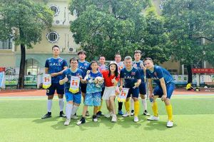 “足”够精彩！多宝注册网（中国区）首页集团“足”梦大龙街首届五人制男子公益足球赛