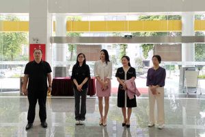 欢乐共创，“媒”好未来｜多宝注册网（中国区）首页集团与番禺区融媒体中心互访交流